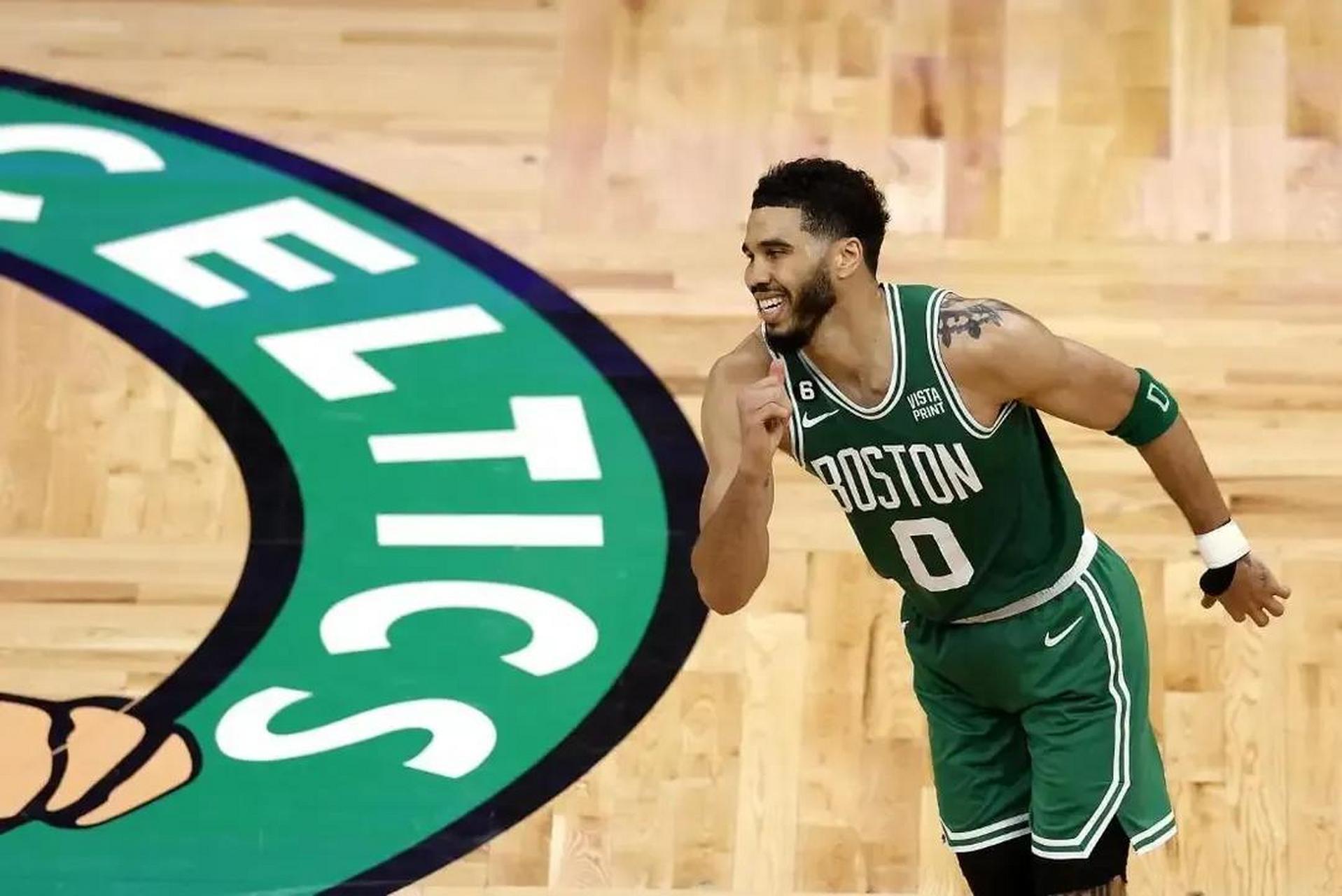 塔图姆陷入低谷，老鹰连败，官方宣布新规球队命运悬念！